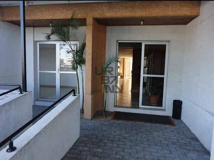 Apartamento à venda com 3 quartos, 67m² - Foto 3