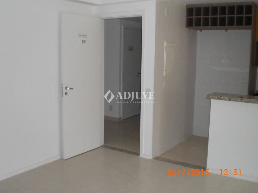 Apartamento à venda com 3 quartos, 108m² - Foto 13