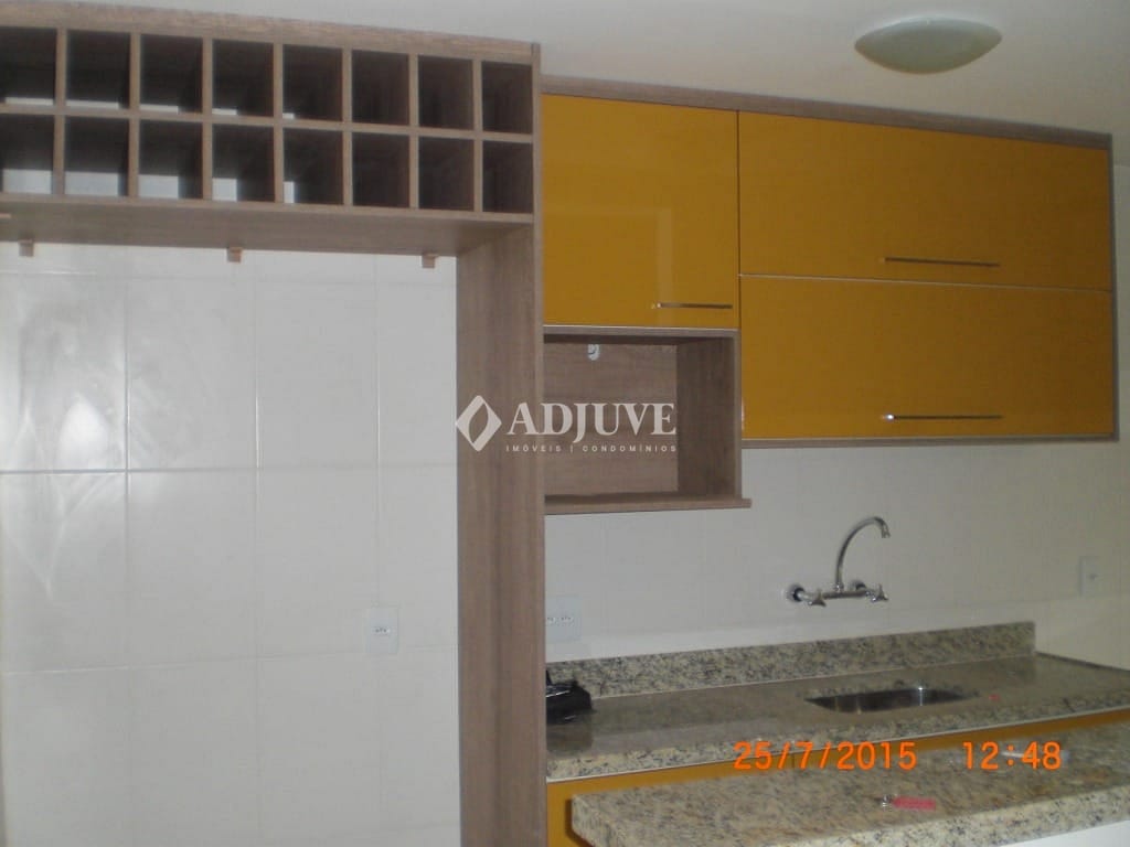 Apartamento à venda com 3 quartos, 108m² - Foto 3