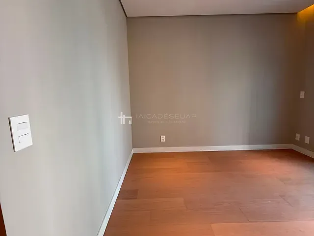Apartamento 3 quartos e 5 banheiros, à venda, no bairro Moema em São Paulo