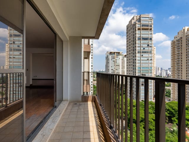 Foto do Apartamento - Apartamento para venda em Campo Belo com 4 quartos, sendo 2 suítes , 202m² | Lares e Andares Imóveis