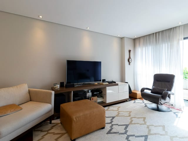 Foto do Apartamento - Apartamento tipo para venda com 3 quartos, sendo 1 suíte, 180m² | Lares e Andares Imóveis