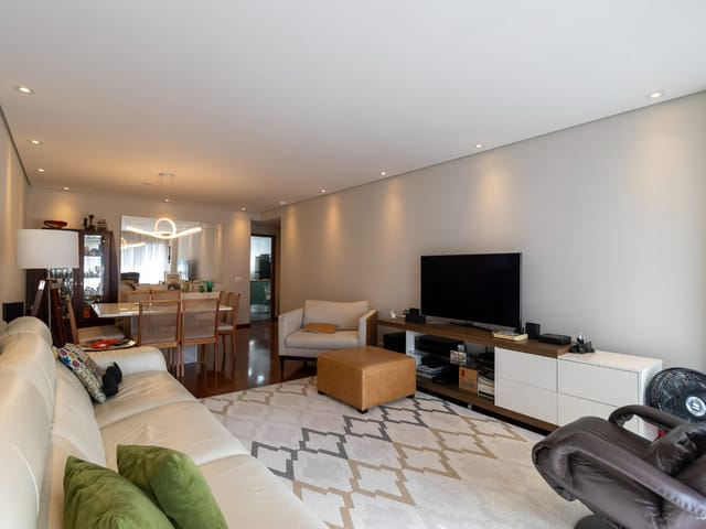 Foto do Apartamento - Apartamento tipo para venda com 3 quartos, sendo 1 suíte, 180m² | Lares e Andares Imóveis