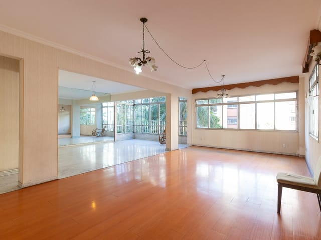 Foto do Apartamento - Apartamento tipo para venda com 4 quartos, sendo 1 suíte, 300m² | Lares e Andares Imóveis