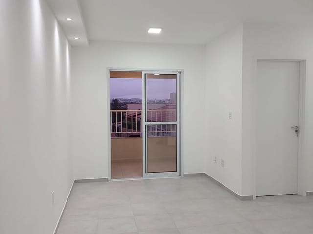 Apartamento 2 quartos e 2 banheiros, à venda, no bairro Jardim Saira em Sorocaba