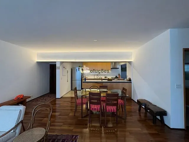 Apartamento 2 quartos e 2 banheiros, para alugar, no bairro Cerqueira César em São Paulo