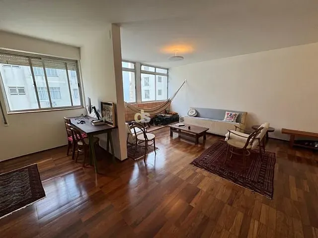 Apartamento 2 quartos e 2 banheiros, para alugar, no bairro Cerqueira César em São Paulo