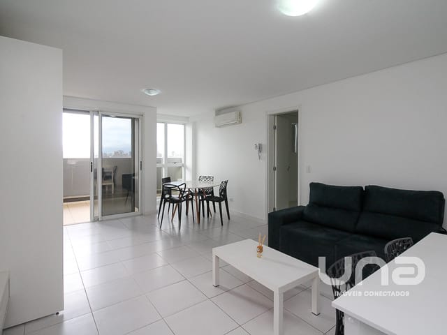 Apartamento 1 quarto e 1 banheiro, para alugar, no bairro Centro Cívico em Curitiba
