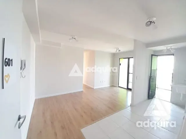 Apartamento 3 quartos e 2 banheiros, à venda, no bairro Uvaranas em Ponta Grossa