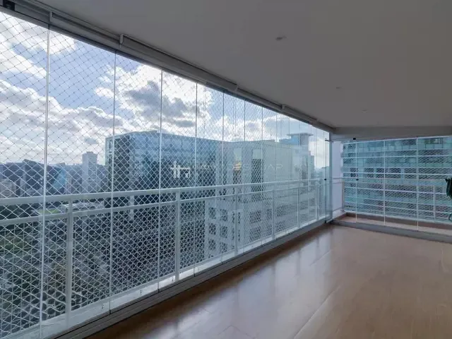 Apartamento 2 quartos e 4 banheiros, à venda, no bairro Itaim Bibi em São Paulo