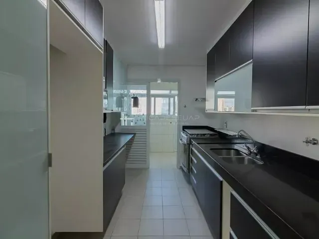 Apartamento 2 quartos e 4 banheiros, à venda, no bairro Itaim Bibi em São Paulo