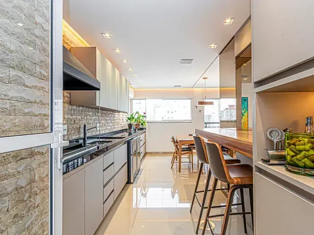 Apartamento 4 quartos e 5 banheiros, à venda, no bairro Santo Amaro em São Paulo