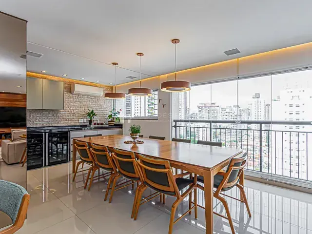 Apartamento 4 quartos e 5 banheiros, à venda, no bairro Santo Amaro em São Paulo