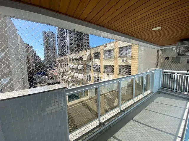 Apartamento com 100m² 3 quartos e 1 banheiro, para alugar, no bairro Icaraí em Niterói