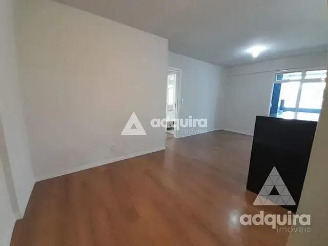 Apartamento 2 quartos e 2 banheiros, à venda, no bairro Centro em Ponta Grossa