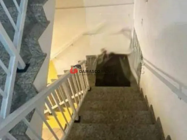 Apartamento 2 quartos e 1 banheiro, à venda, no bairro Vila Camilópolis em Santo André