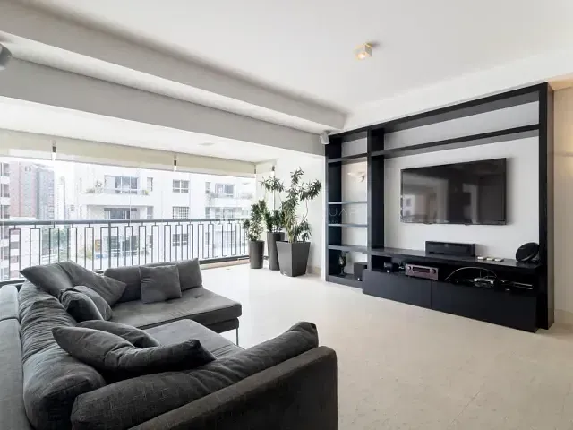 Apartamento 3 quartos e 5 banheiros, à venda, no bairro Itaim Bibi em São Paulo