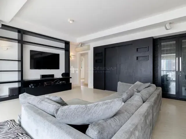 Apartamento 3 quartos e 5 banheiros, à venda, no bairro Itaim Bibi em São Paulo