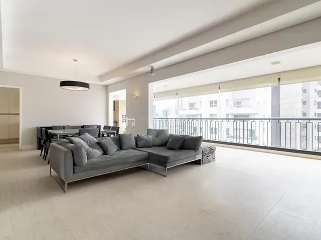 Apartamento 3 quartos e 5 banheiros, à venda, no bairro Itaim Bibi em São Paulo