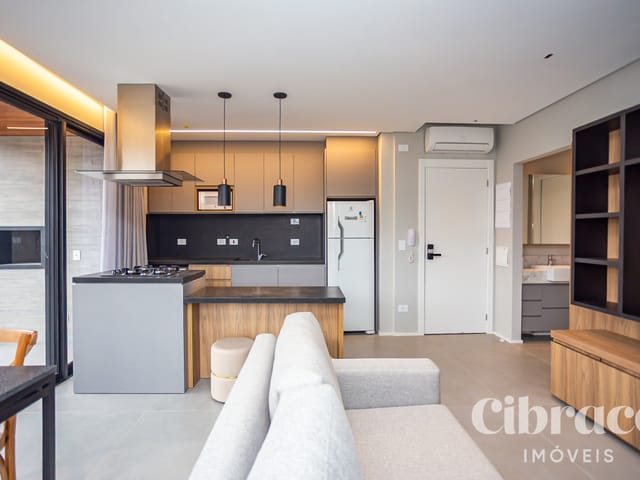 Apartamento 1 quarto e 1 banheiro, para alugar, no bairro Bigorrilho em Curitiba