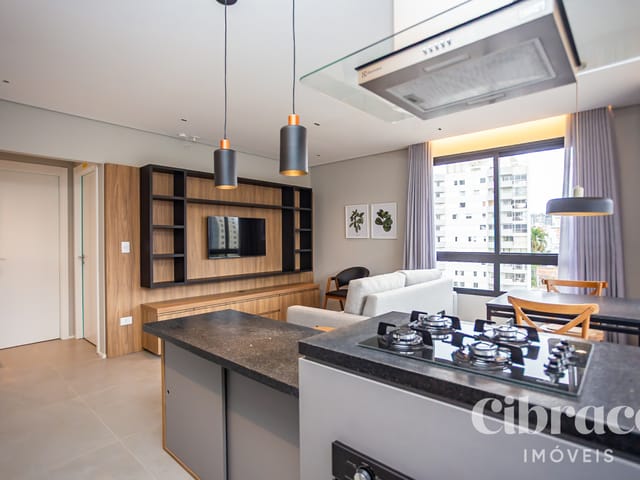 Apartamento 1 quarto e 1 banheiro, para alugar, no bairro Bigorrilho em Curitiba