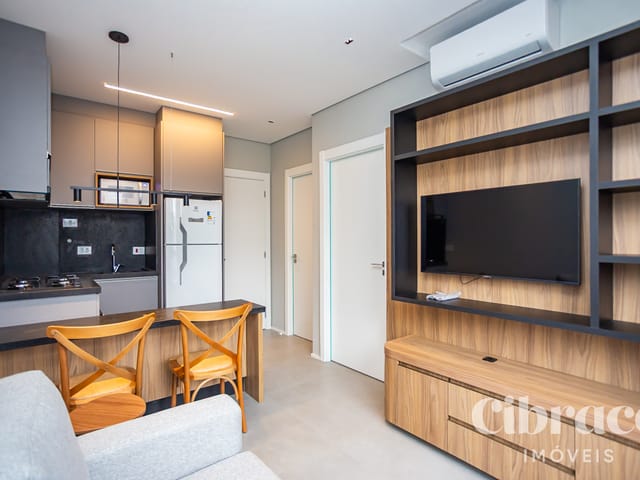 Apartamento 1 quarto e 1 banheiro, para alugar, no bairro Bigorrilho em Curitiba