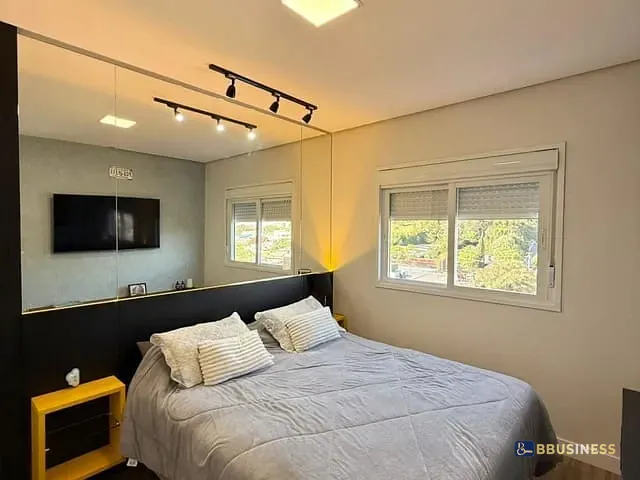 Apartamento 2 quartos e 2 banheiros, à venda, no bairro São Leopoldo em Caxias do Sul
