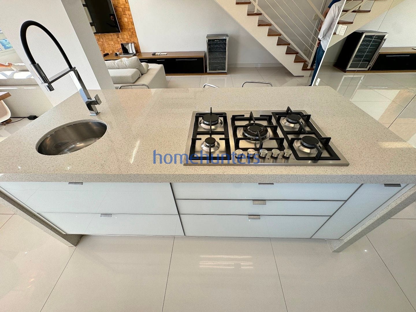 Apartamento à venda e aluguel com 2 quartos, 104m² - Foto 7