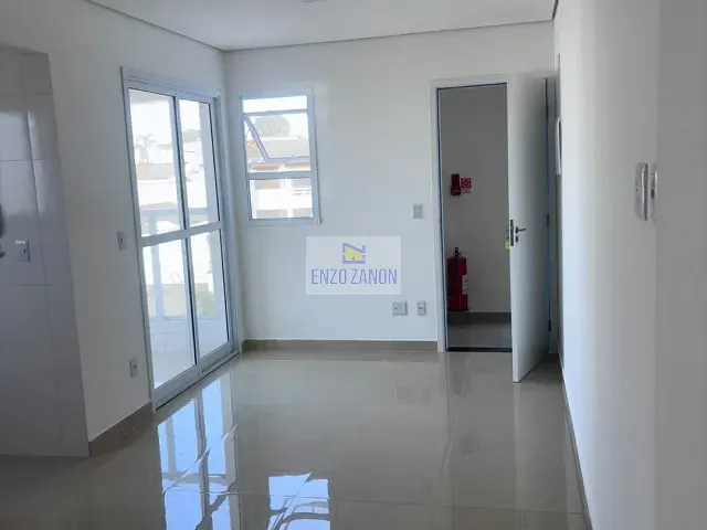 Apartamento 2 quartos e 1 banheiro, para alugar, no bairro Parque das Nações em Santo André