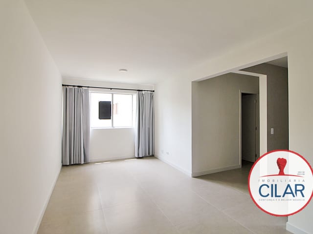 Apartamento 3 quartos e 2 banheiros, para alugar, no bairro Vila Izabel em Curitiba