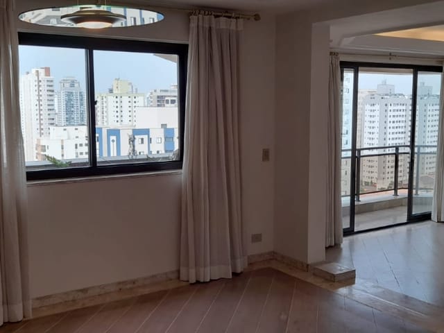 Foto do Apartamento - Apartamento tipo para venda com 4 quartos, sendo 2 suítes, 270m² | Lares e Andares Imóveis