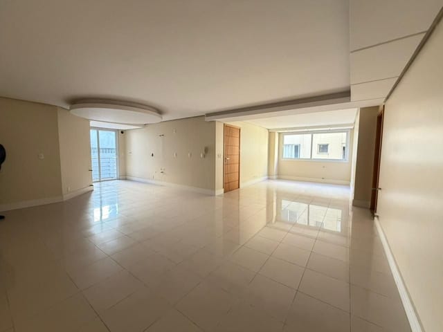 Apartamento 3 quartos e 3 banheiros, à venda, no bairro Pio X em Caxias do Sul