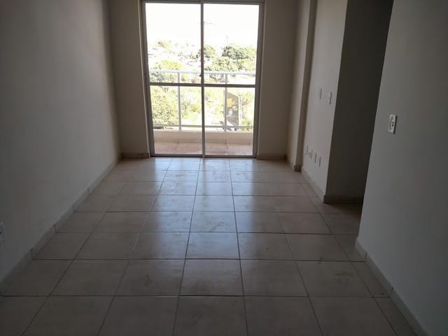 Foto do Apartamento - Apartamento com 3 dormitórios à venda, 0 m² por R$ 220.000,00 - São Benedito - Uberaba/MG | ZUCATO IMOBILIARIA LTDA