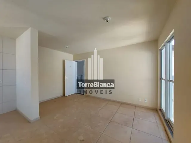 Apartamento com 60m² 2 quartos e 1 banheiro, para alugar, no bairro Uvaranas em Ponta Grossa