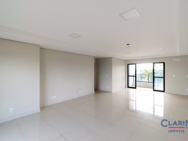 Apartamento 3 quartos e 5 banheiros, à venda, no bairro Centro em Campo Largo