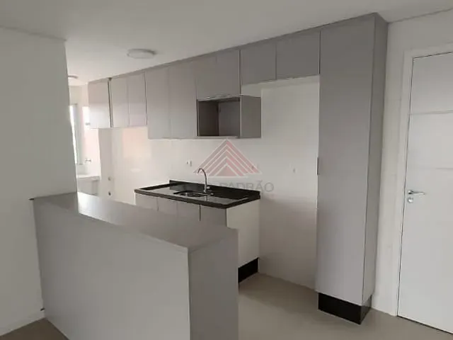 Apartamento com 76m² 3 quartos e 1 banheiro, para alugar, no bairro Vila Bocaina em Mauá