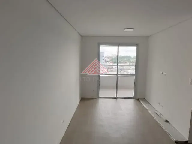 Apartamento com 78m² 3 quartos e 1 banheiro, para alugar, no bairro Vila Bocaina em Mauá