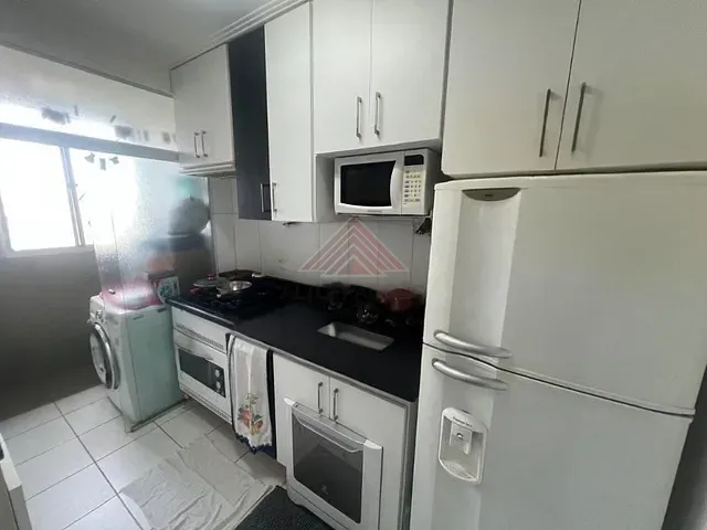 Apartamento com 55m² 2 quartos e 1 banheiro, para alugar, no bairro Parque São Vicente em Mauá