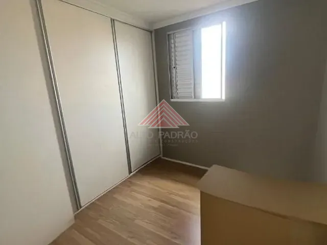 Apartamento com 55m² 2 quartos e 1 banheiro, para alugar, no bairro Parque São Vicente em Mauá