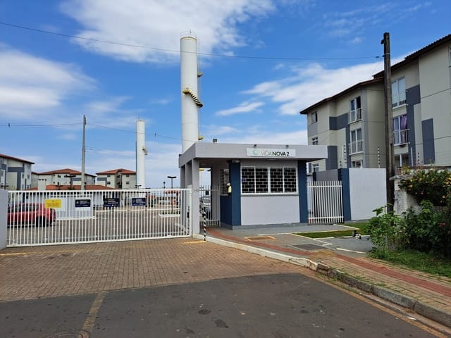 Locação - Apartamento com 2 quartos, 1 vaga de garagem, Residencial Vida Nova II, Uvaranas.