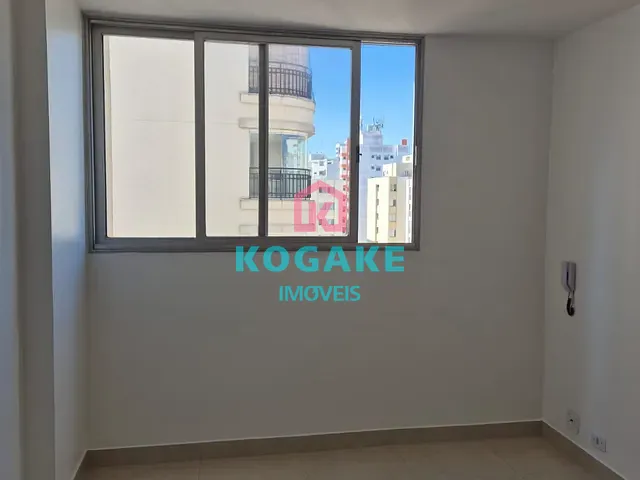Apartamento 2 quartos e 1 banheiro, para alugar, no bairro Jardim Apolo em São José dos Campos