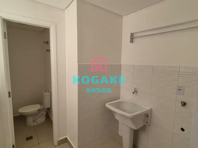 Apartamento 2 quartos e 1 banheiro, para alugar, no bairro Jardim Apolo em São José dos Campos