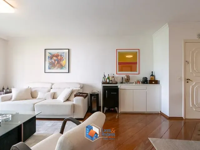 Apartamento com 156m² 4 quartos e 5 banheiros, à venda, no bairro Real Parque em São Paulo