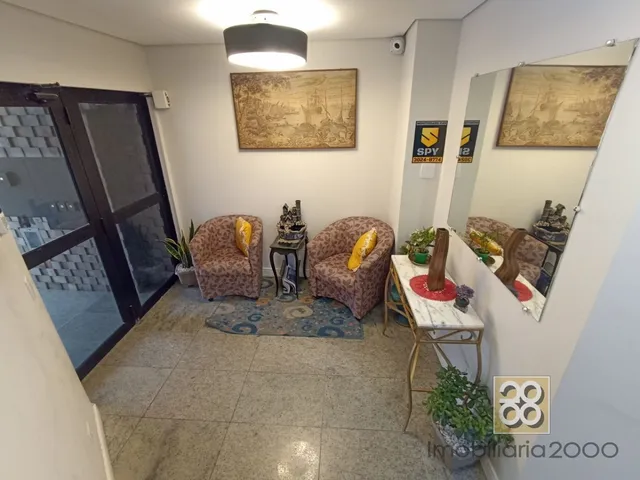 Apartamento 1 quarto e 1 banheiro, para alugar, no bairro Centro em Curitiba