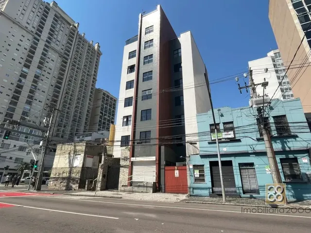 Apartamento 1 quarto e 1 banheiro, para alugar, no bairro Centro em Curitiba