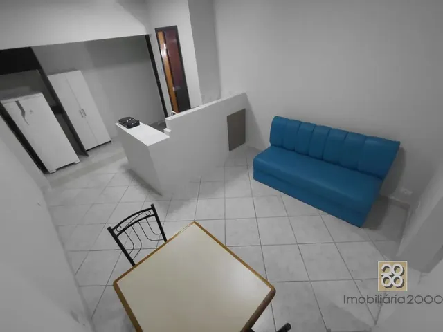 Apartamento 1 quarto e 1 banheiro, para alugar, no bairro Centro em Curitiba
