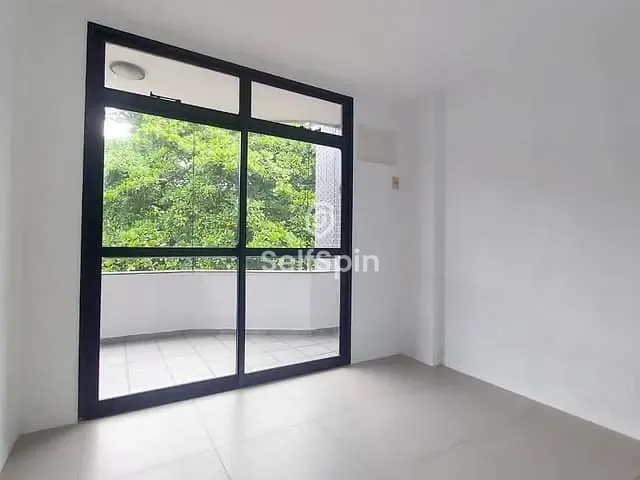 Apartamento 1 quarto e 2 banheiros, para alugar, no bairro Icaraí em Niterói