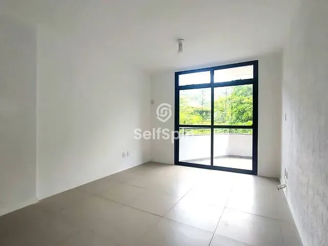 Apartamento 1 quarto e 2 banheiros, para alugar, no bairro Icaraí em Niterói