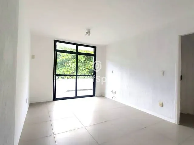 Apartamento 1 quarto e 2 banheiros, para alugar, no bairro Icaraí em Niterói