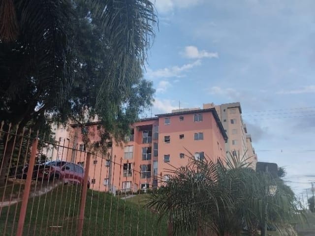 Apartamento à venda com 2 dormitórios no Condomínio São Luiz